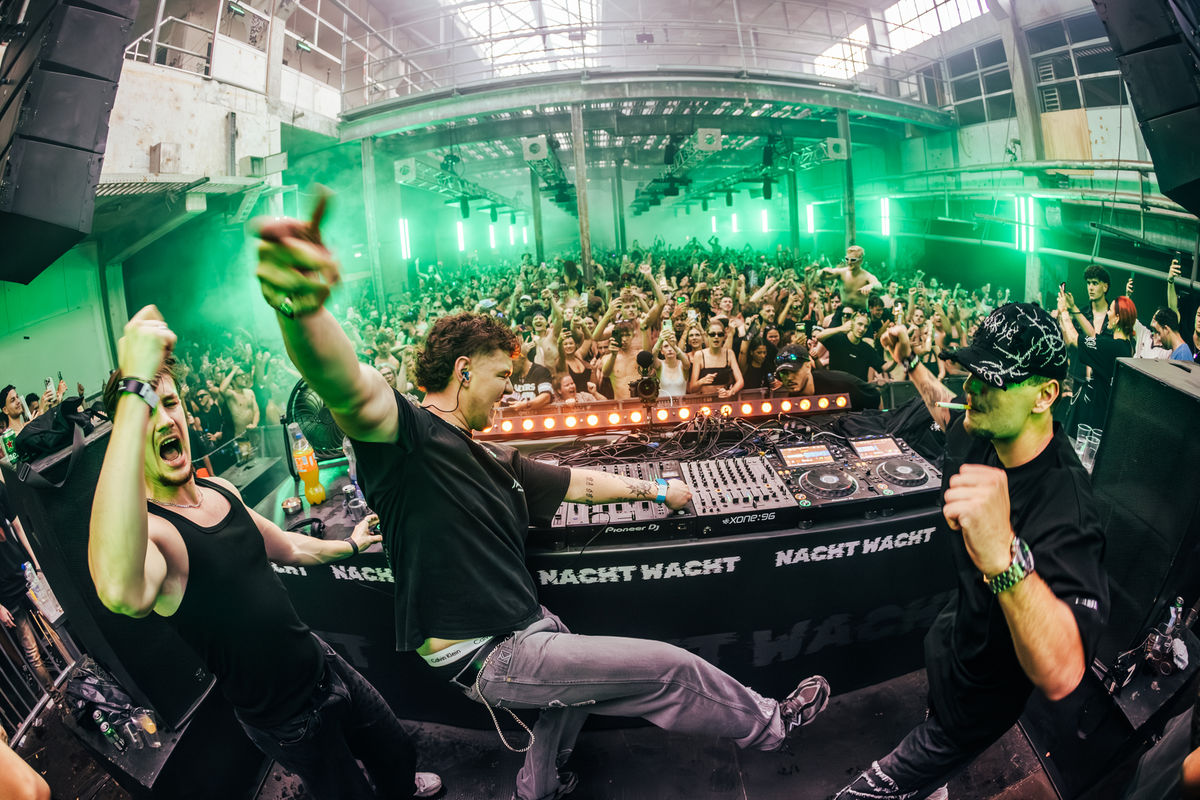 Loading... just a sec